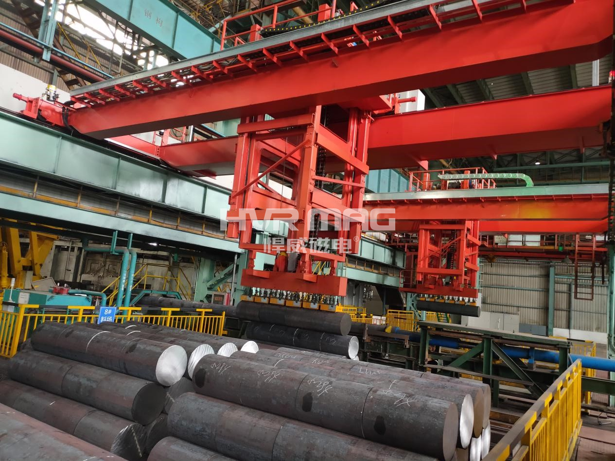 自動(dòng)化磁力搬運(yùn)碼垛 VS 人工分揀，圓坯吊裝磁力夾具