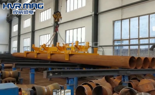 如何確保磁力吊具成排搬運(yùn)多根鋼管不掉落？
