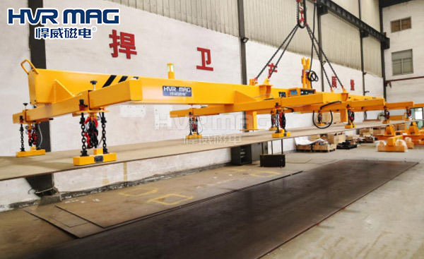 不同尺寸規(guī)格的鋼板如何高效吊裝？悍威磁力吊具來幫您